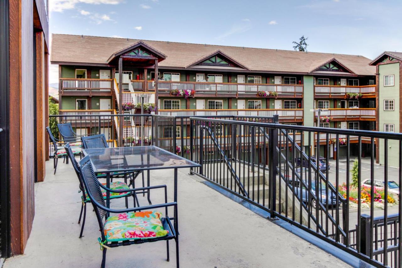 Chelan Resort Suites: Water Sunset Eksteriør bilde